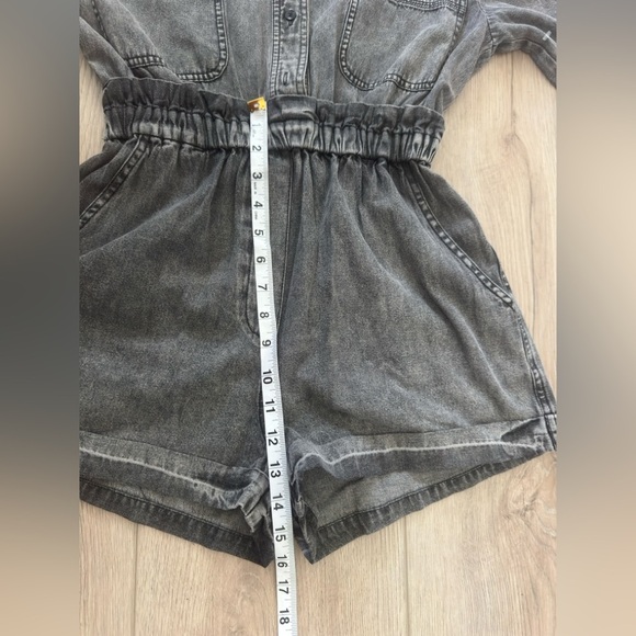 J.ING Charcoal Denim Long Sleeve Jumpsuit 🩶 - Picture 4 of 11